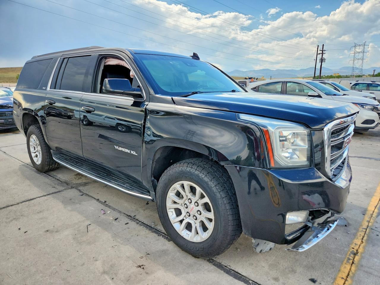 2019 GMC Yukon Xl K1500 Slt - Image 4