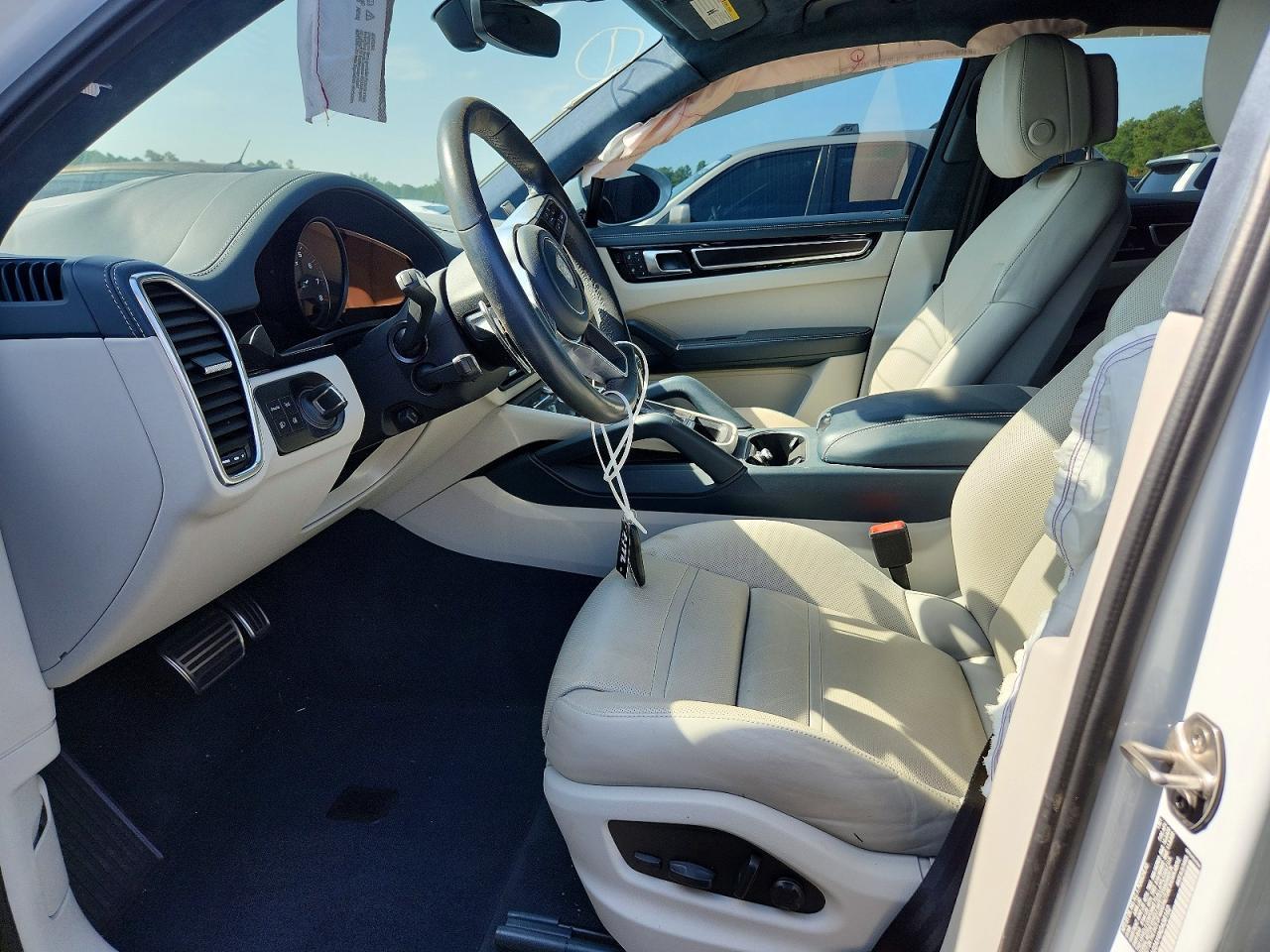 2022 Porsche Cayenne Gts - Image 7
