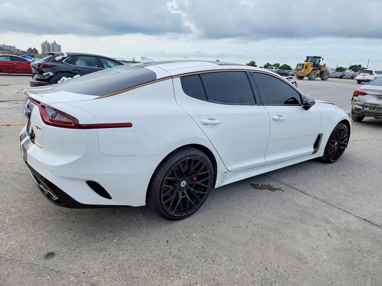 2020 Kia Stinger Gt1 - Фото 3