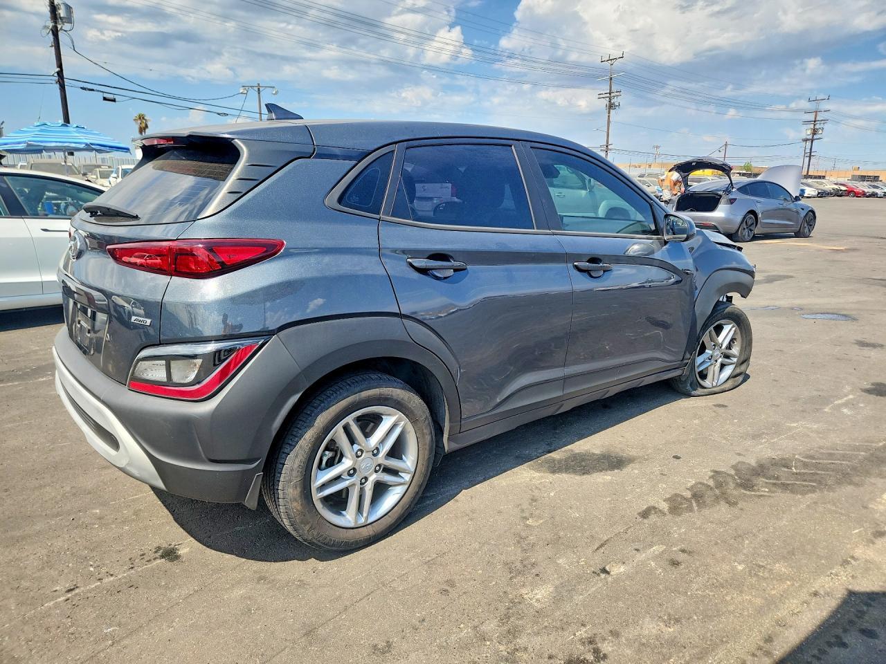2022 Hyundai Kona Se - Image 3