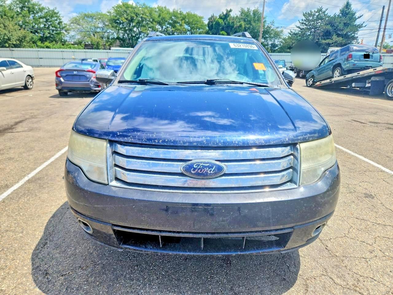 2009 Ford Taurus X Limited - Image 5