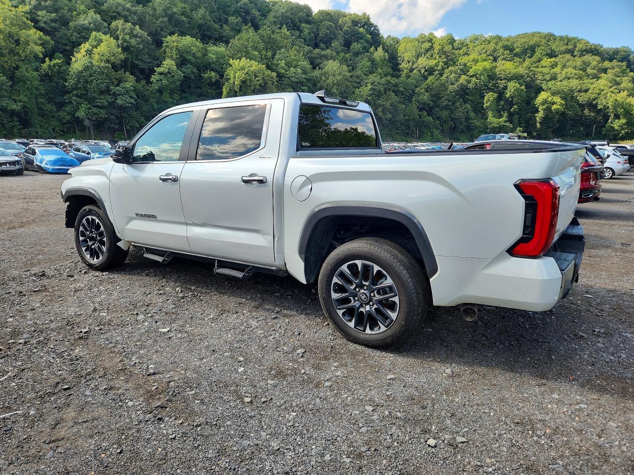 2025 Toyota Tundra Limited - Фото 2