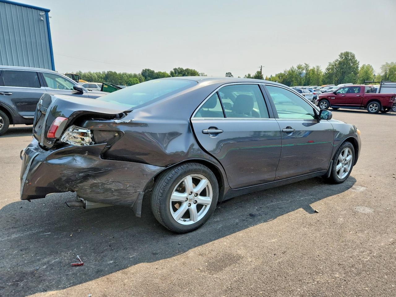 2009 Toyota Camry Le - Image 3