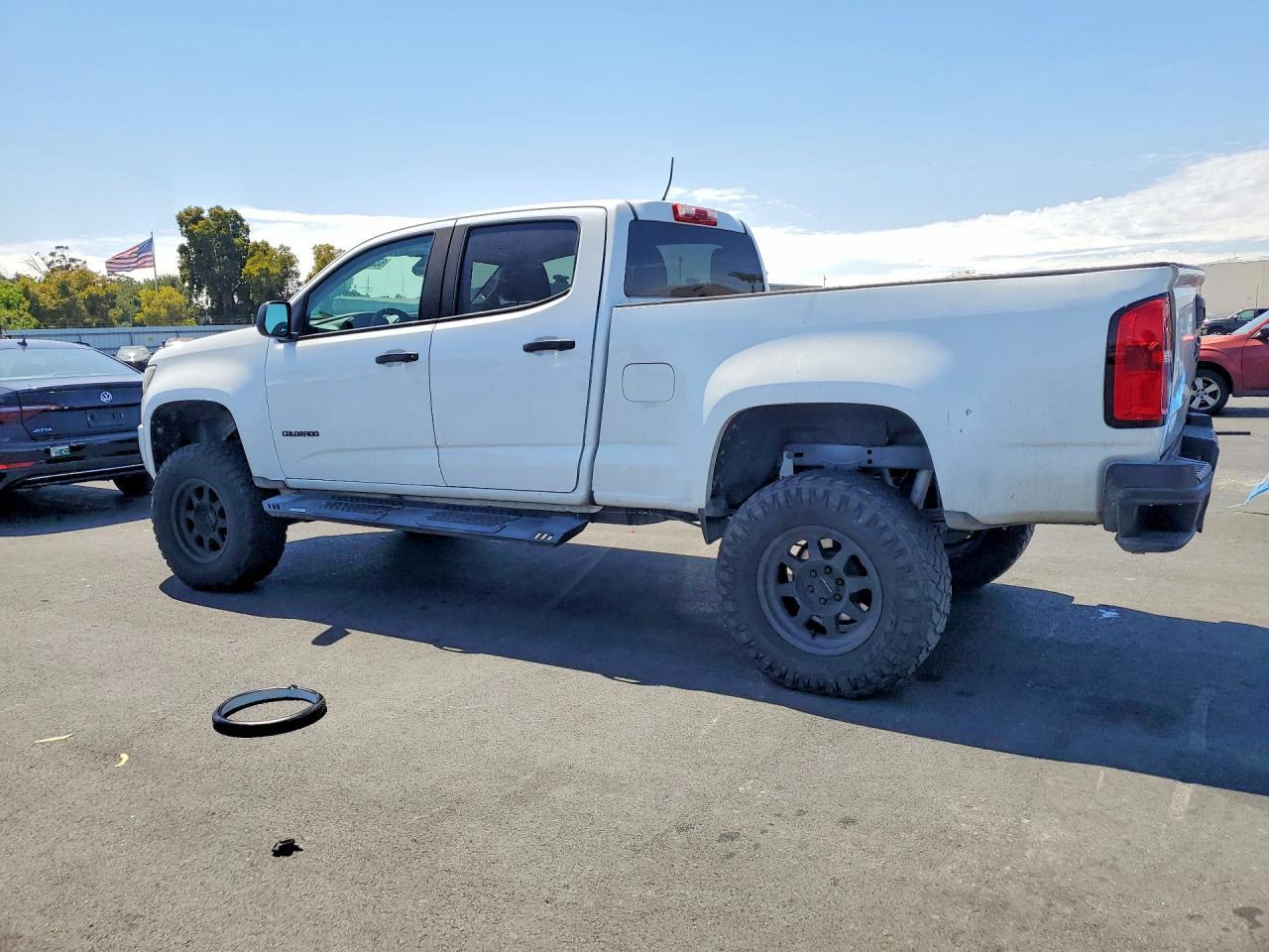 2019 Chevrolet Colorado - Image 2