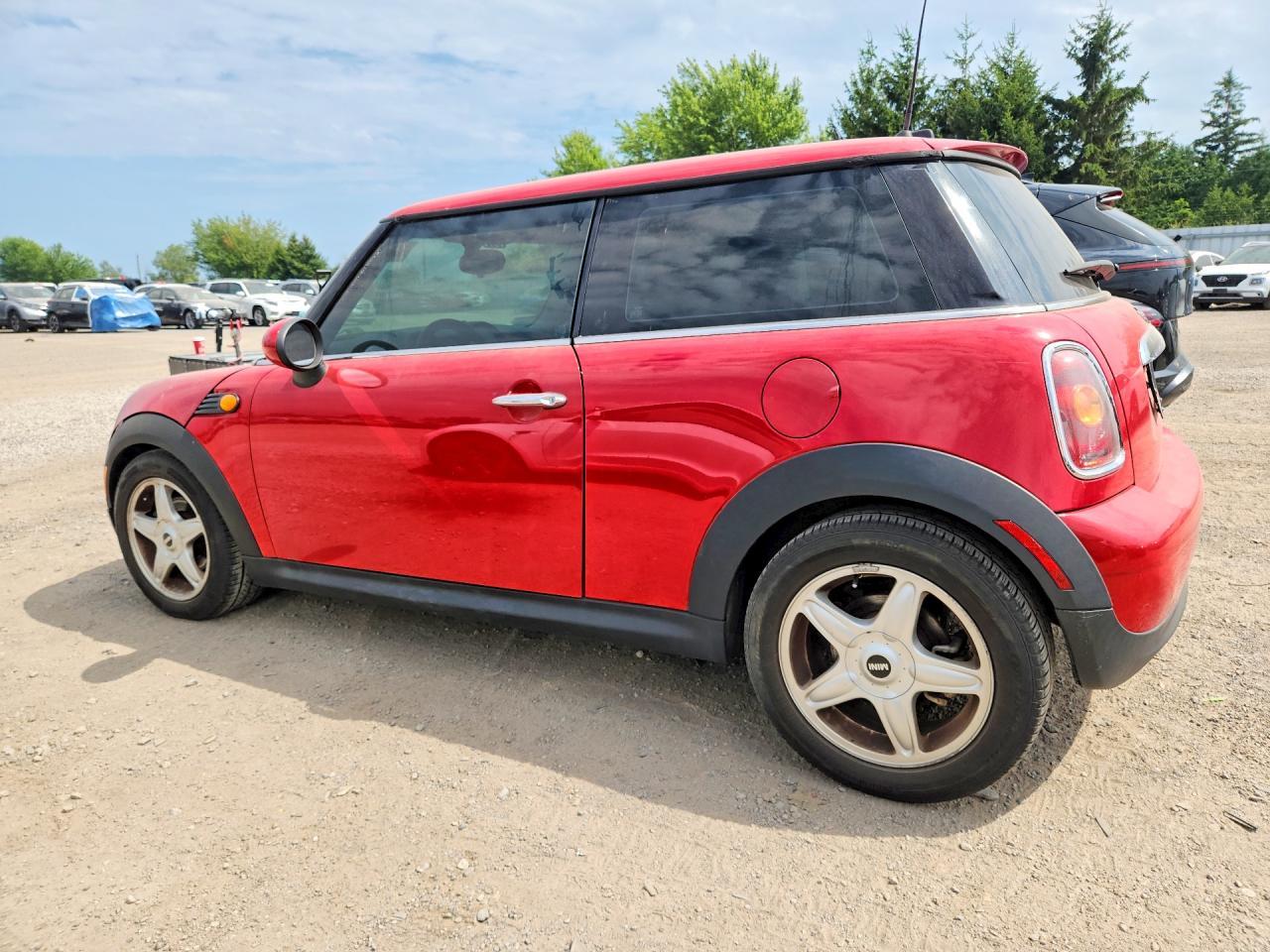 2009 Mini Cooper - Image 2
