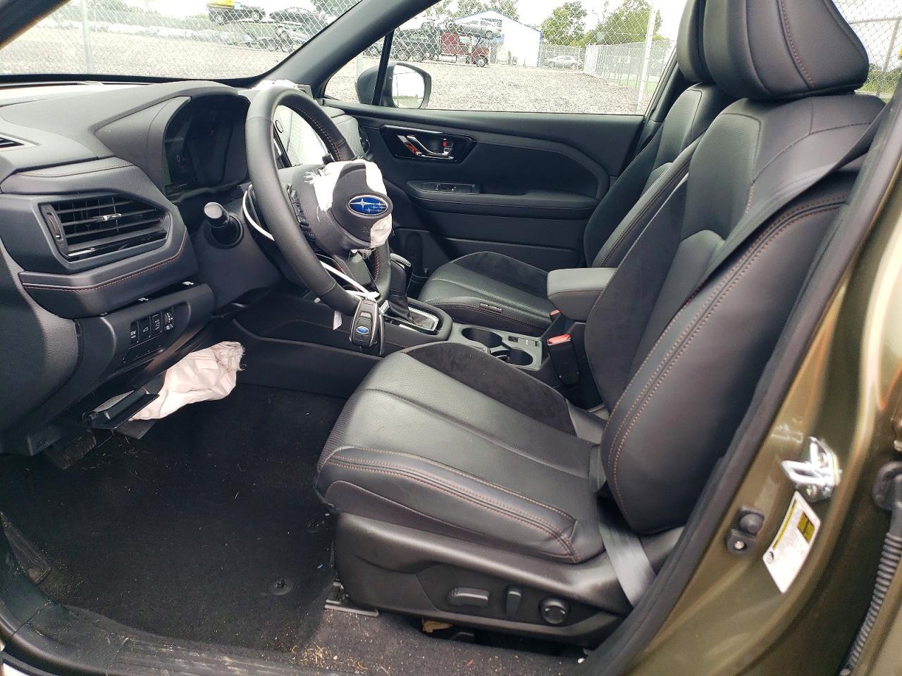 2025 Subaru Forester Touring - Image 7