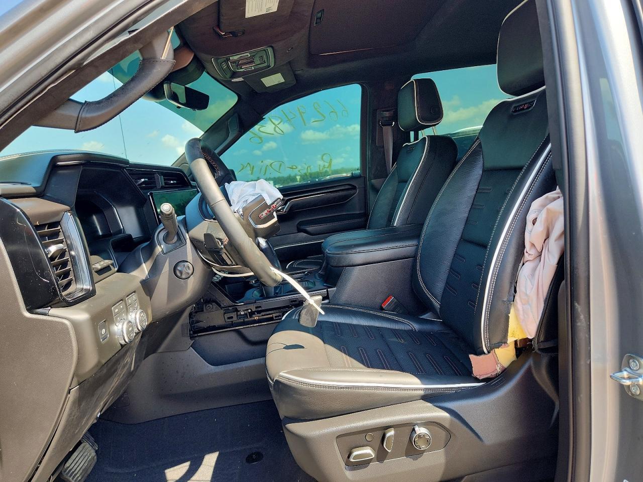 2026 GMC Sierra K1500 At4X - Фото 7
