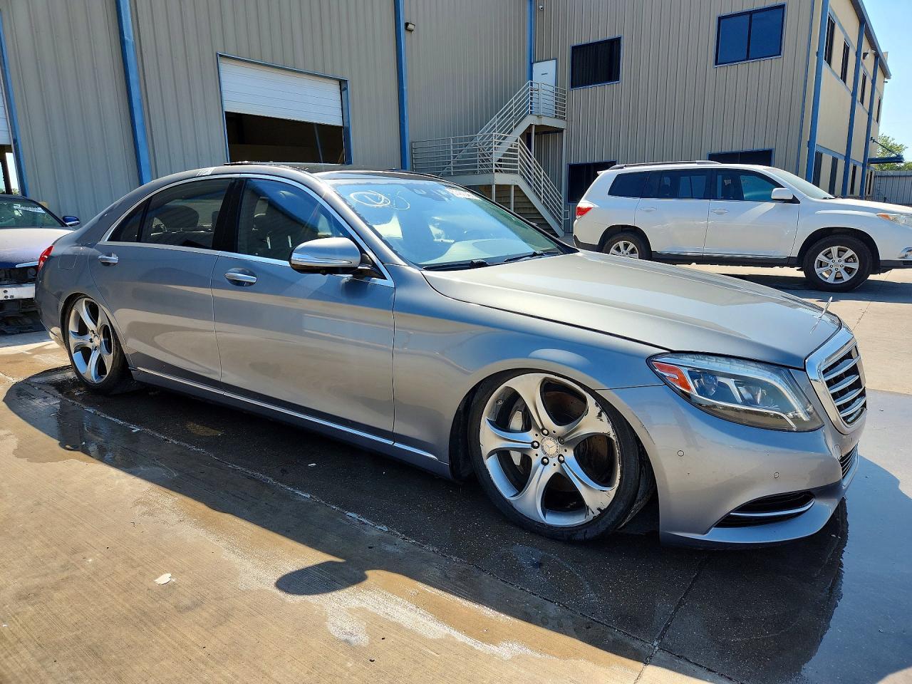 2015 Mercedes-Benz S 550 - Фото 4