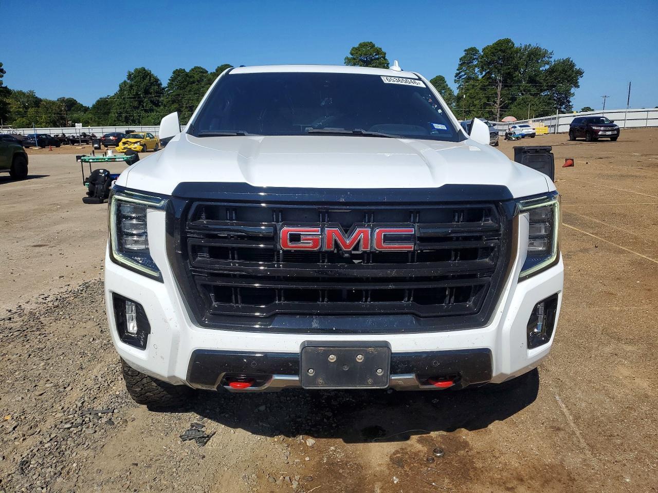 2023 GMC Yukon At4 - Image 5