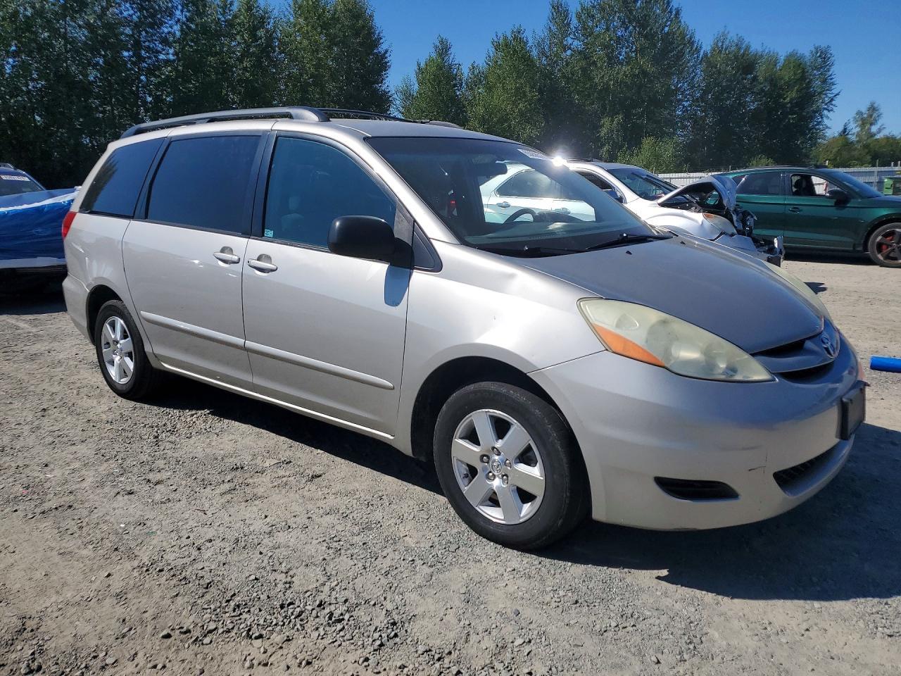 2006 Toyota Sienna Le 8 Passenger - Фото 4