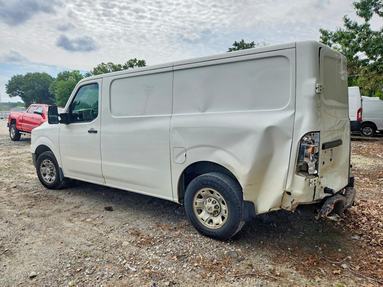 2020 Nissan Nv 2500 Hd Sv - Image 2