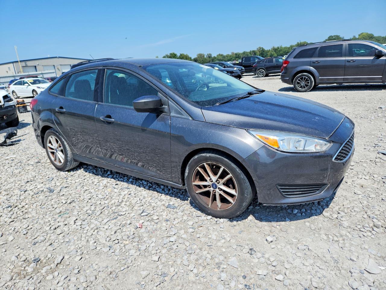 2018 Ford Focus Se - Image 4