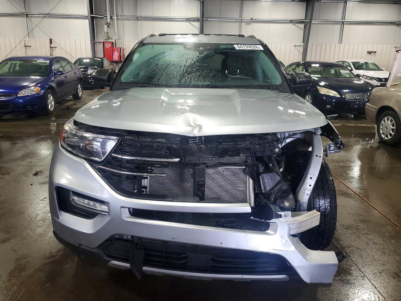 2022 Ford Explorer Xlt - Image 5