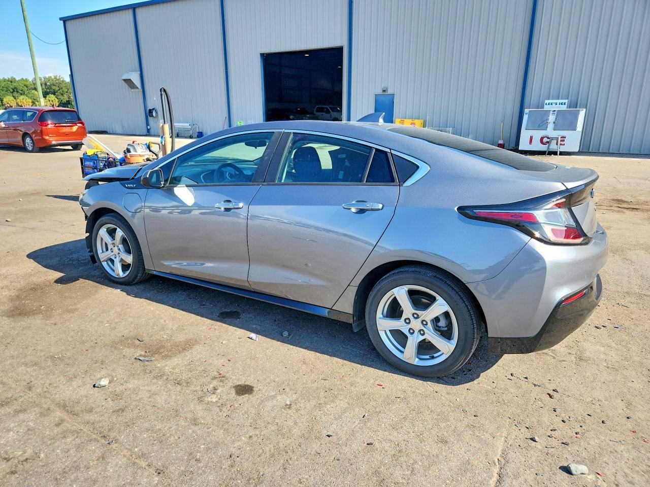 2019 Chevrolet Volt Lt - Фото 2