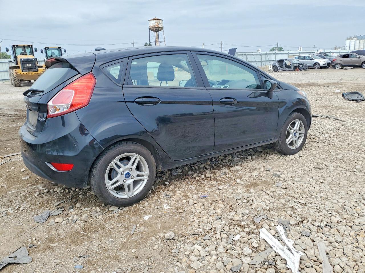 2019 Ford Fiesta Se - Фото 3