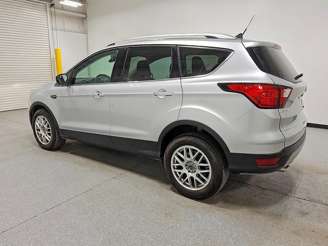 2019 Ford Escape Titanium - Image 2