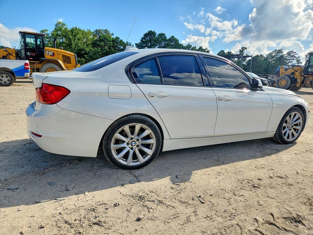 2015 BMW 320 I xDrive - Image 3
