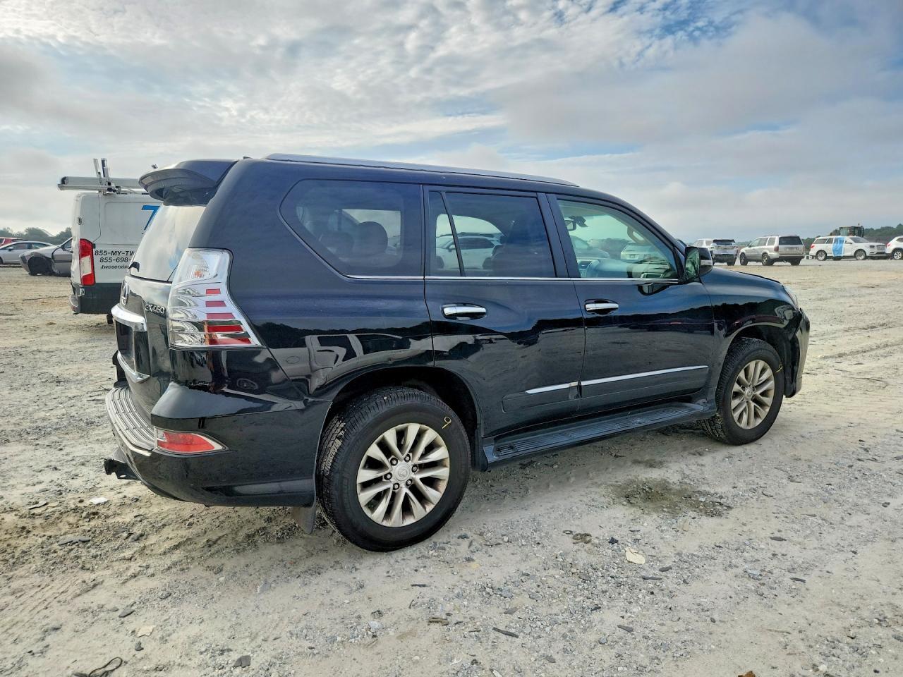 2017 Lexus Gx 460 - Image 3