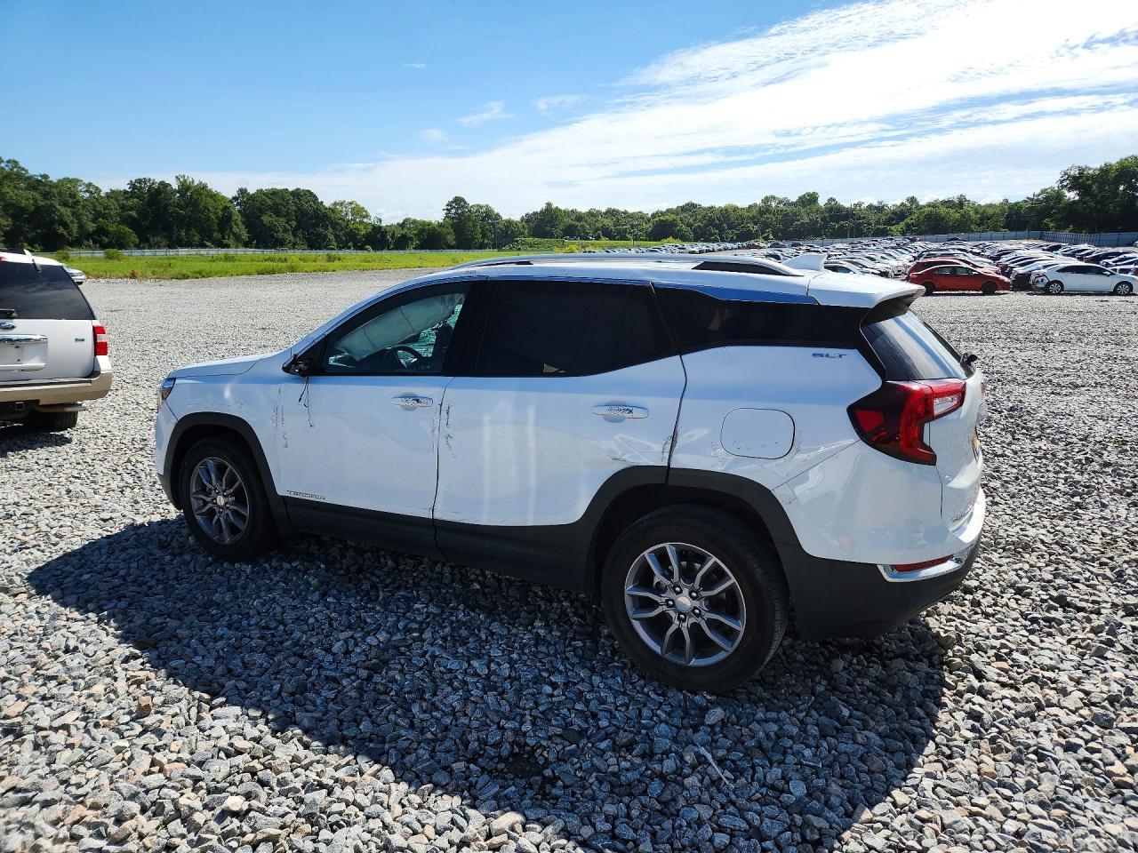 2024 GMC Terrain Slt - Фото 2