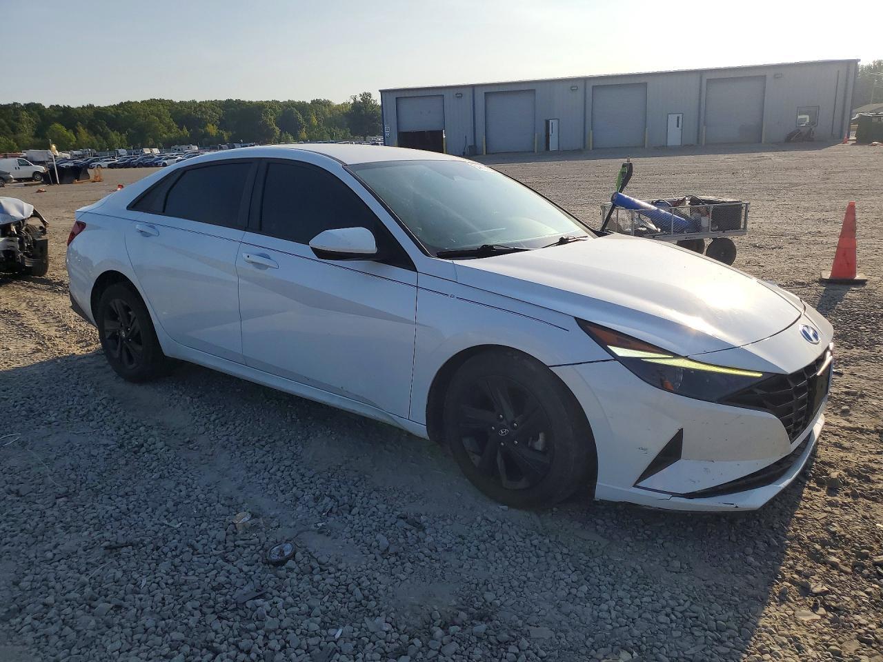 2021 Hyundai Elantra Sel - Фото 4