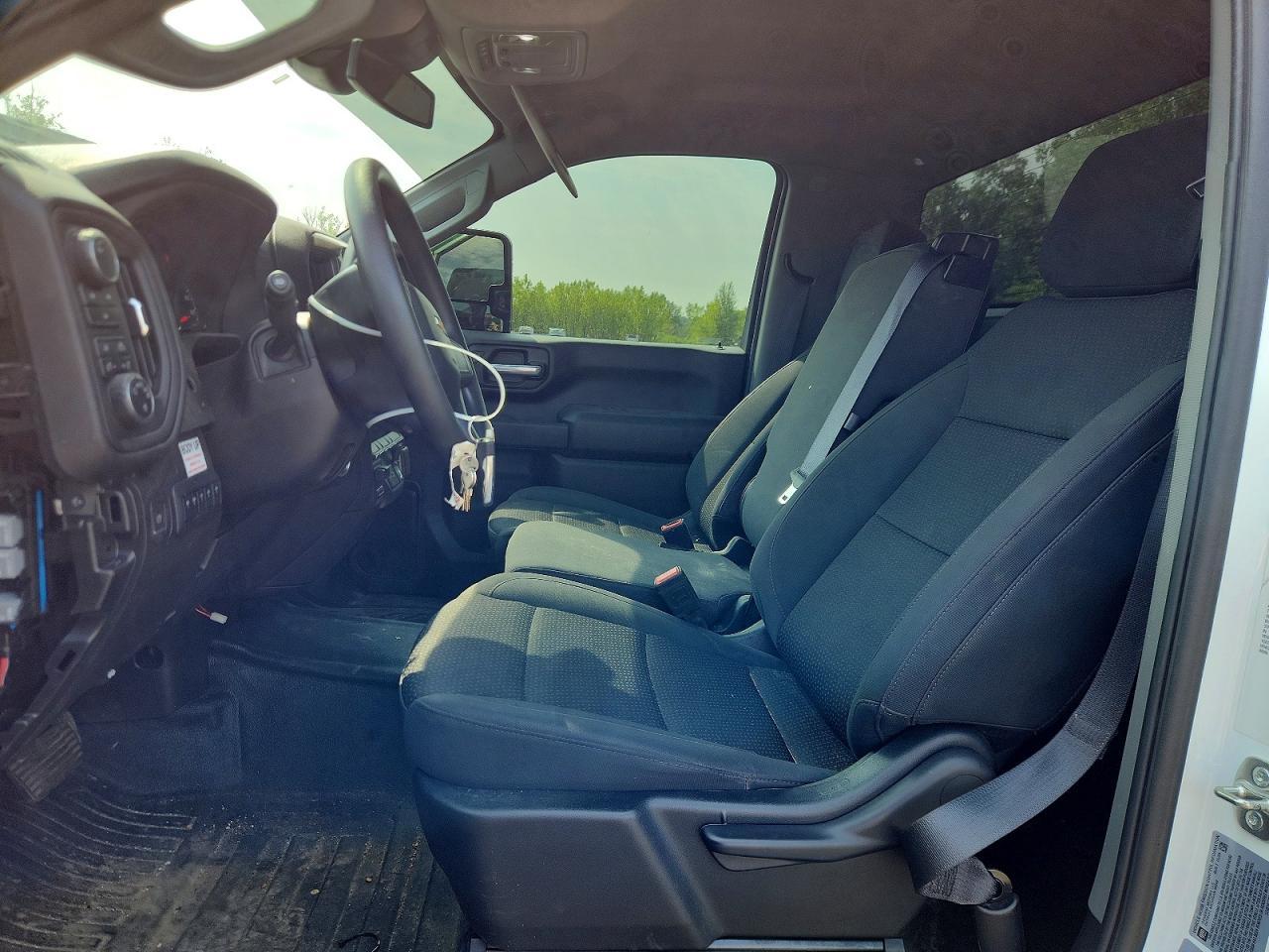 2025 Chevrolet Silverado K3500 - Фото 7