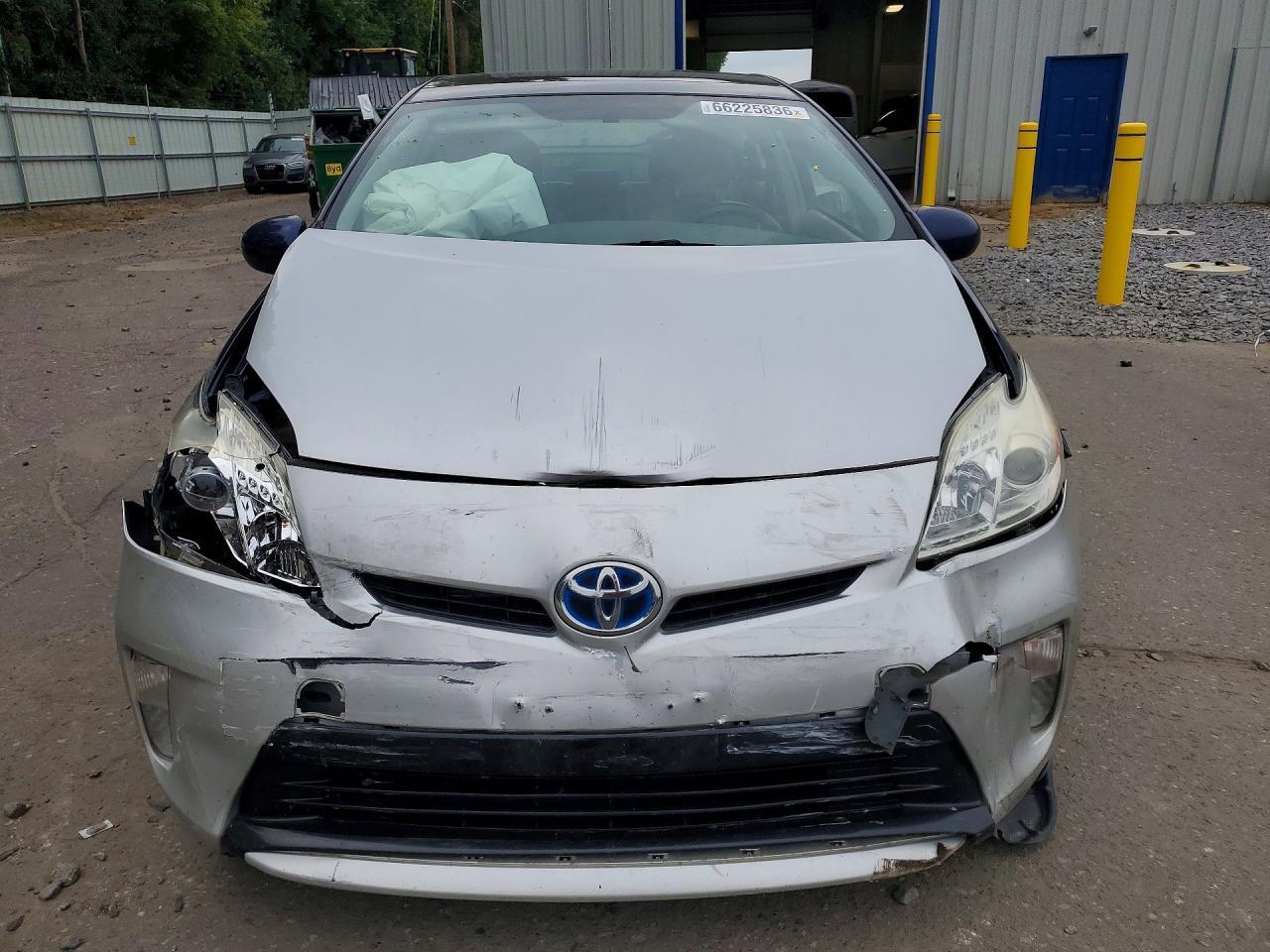 2013 Toyota Prius Three - Фото 5