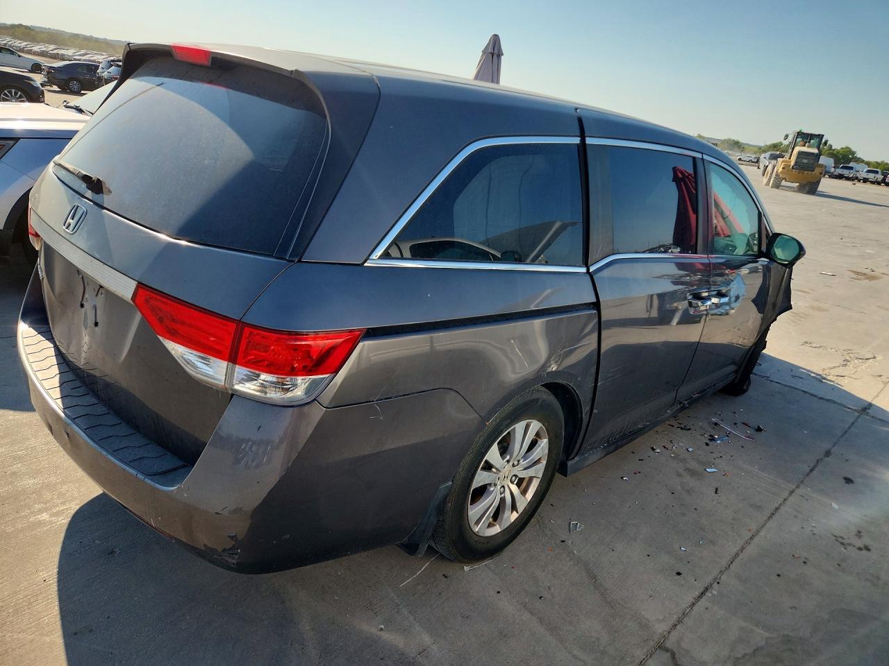2014 Honda Odyssey Ex - Image 3