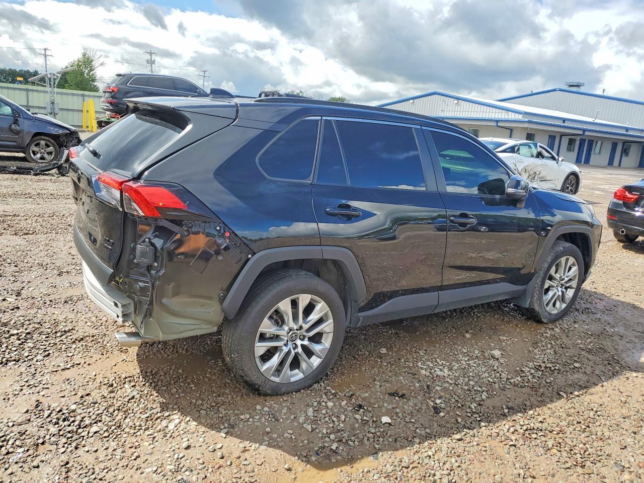 2025 Toyota Rav4 Xle Premium - Фото 3