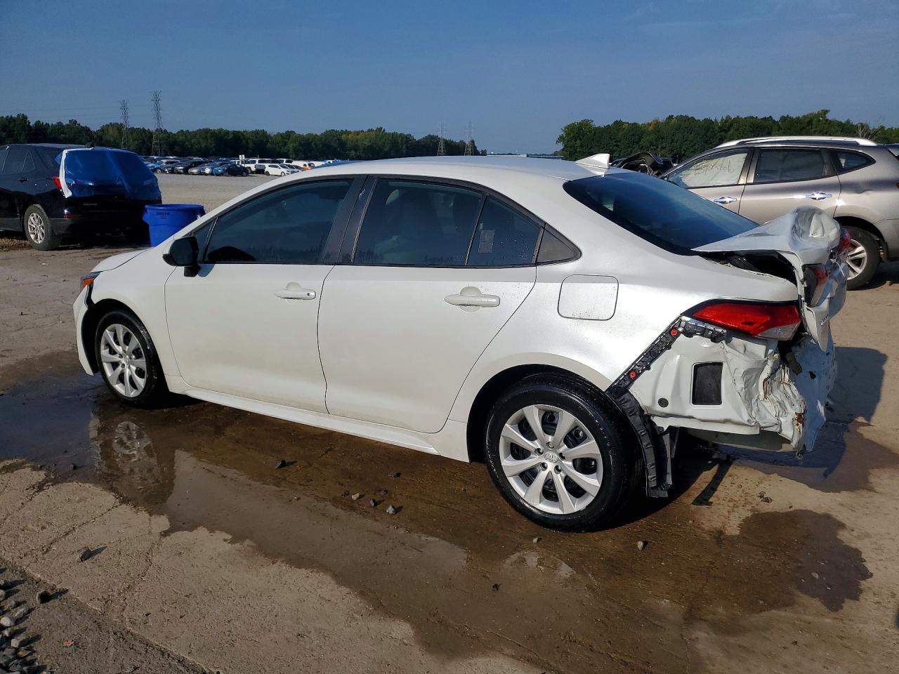 2025 Toyota Corolla Le - Image 2
