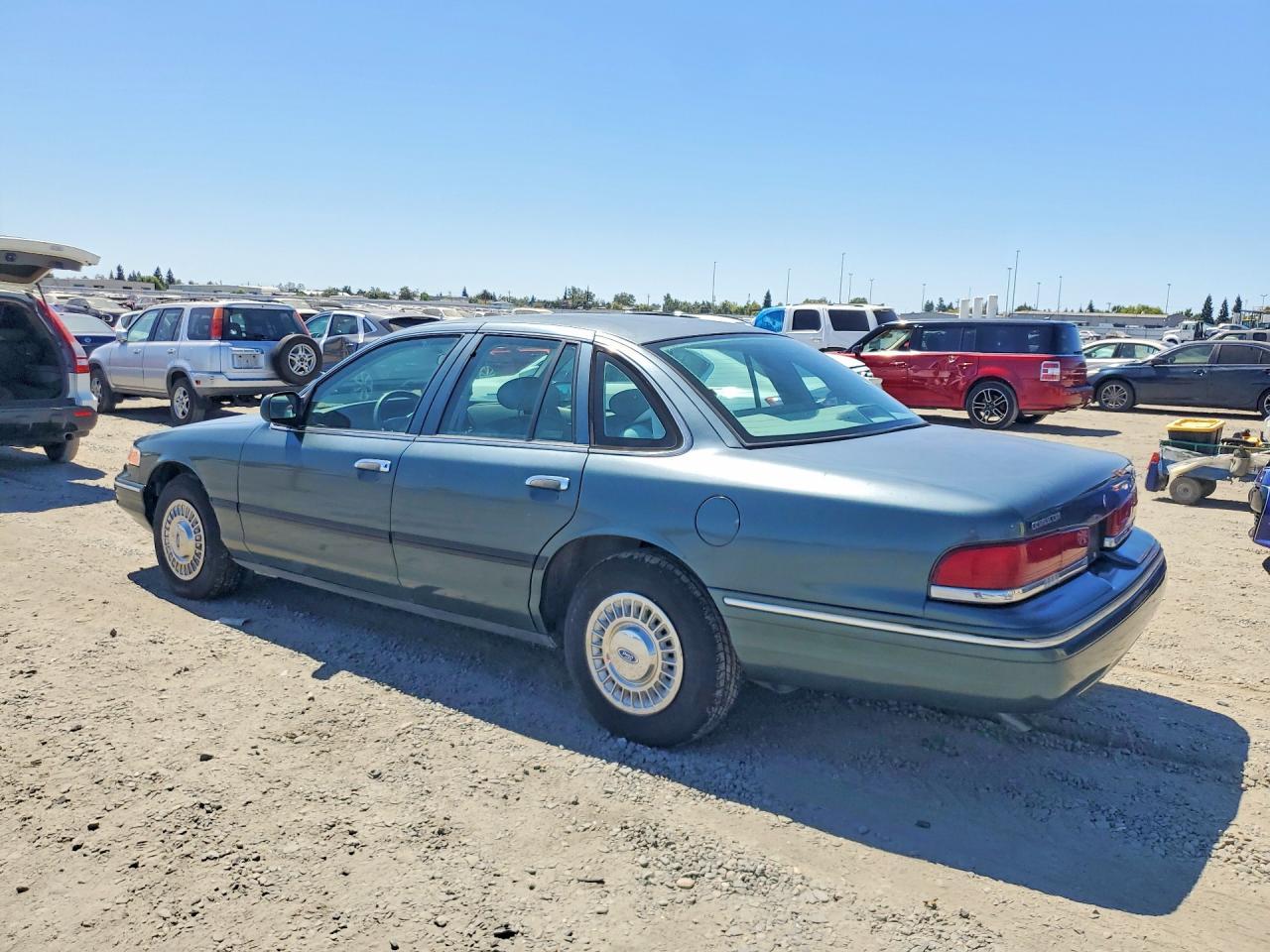 1996 Ford Crown Victoria Police Interceptor - Фото 2