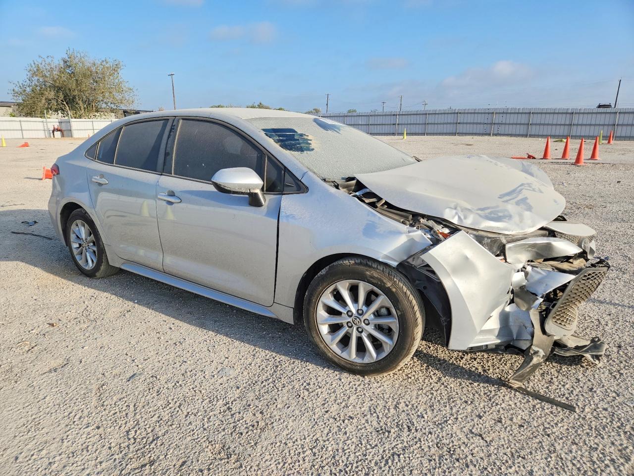 2022 Toyota Corolla Le - Фото 4