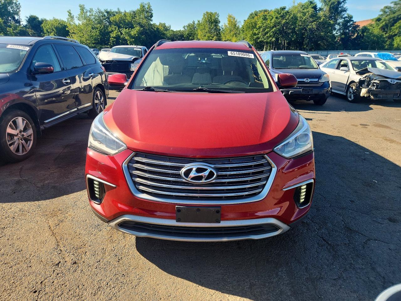 2017 Hyundai Santa Fe Se - Фото 5