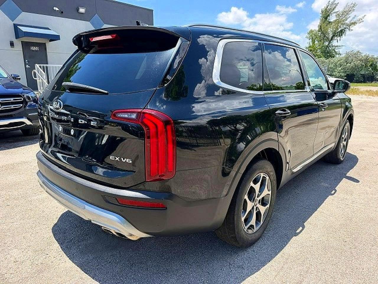2020 Kia Telluride - Фото 3
