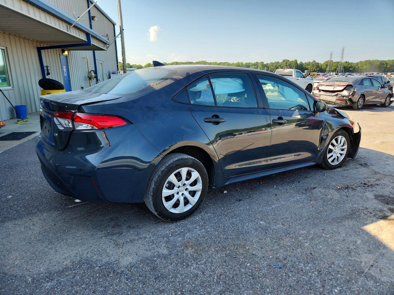 2024 Toyota Corolla Le - Фото 3