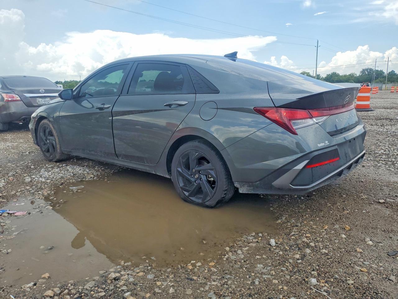 2026 Hyundai Elantra Sel Sport - Фото 2