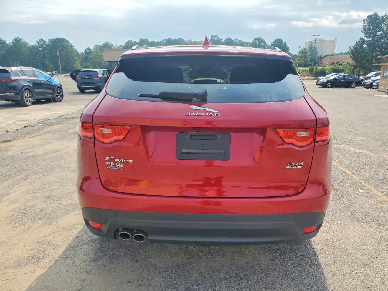 2018 Jaguar F-Pace Premium - Image 6