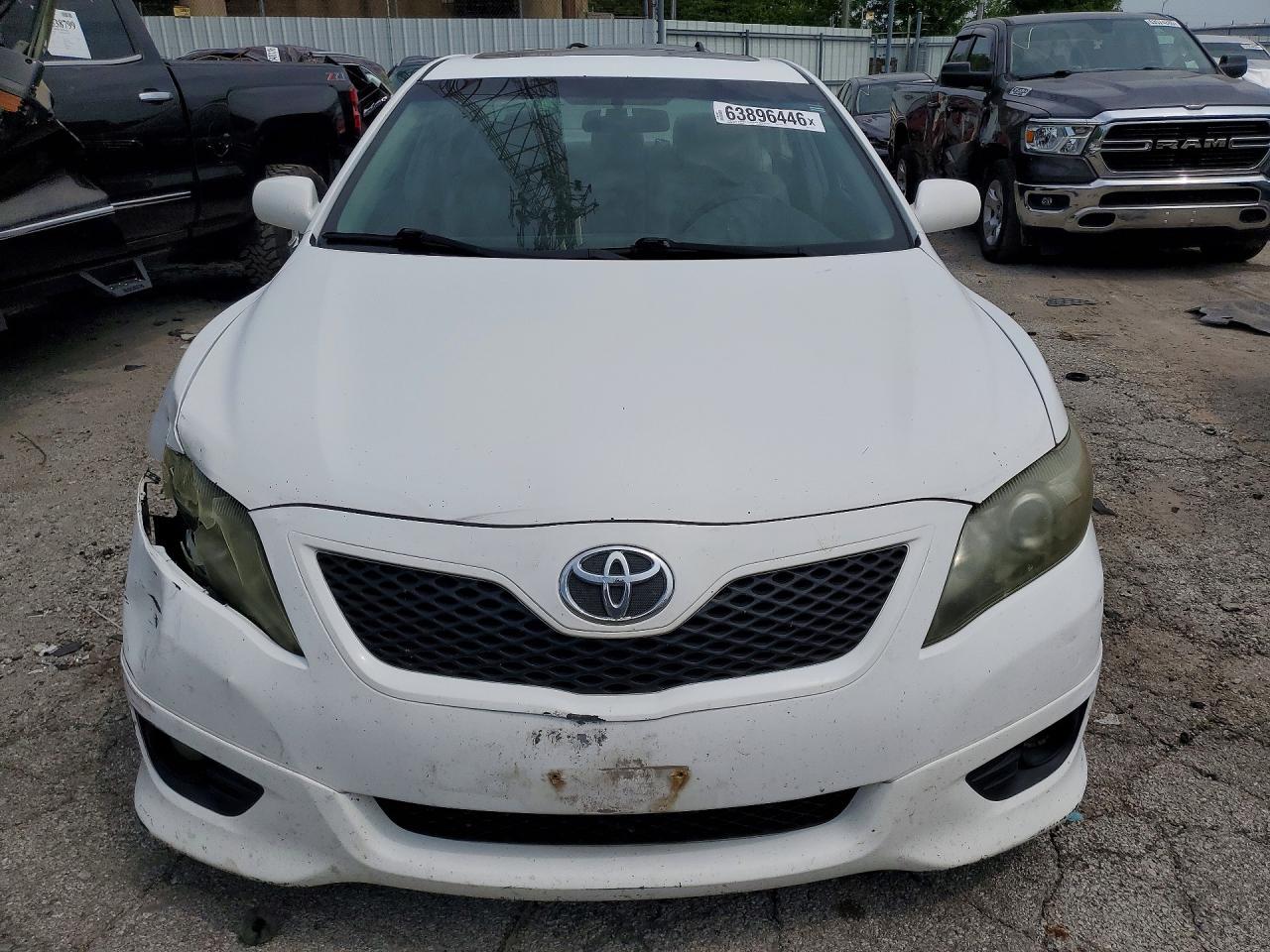 2011 Toyota Camry Se - Фото 5