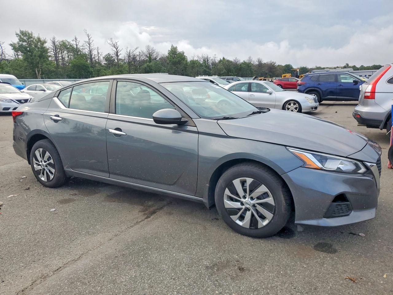 2020 Nissan Altima S - Фото 4