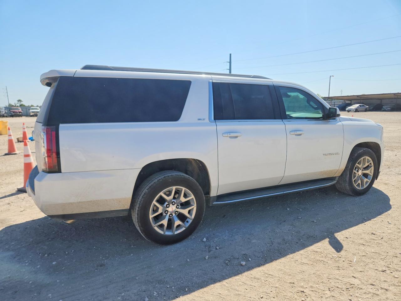 2016 GMC Yukon Xl C1500 Slt - Фото 3