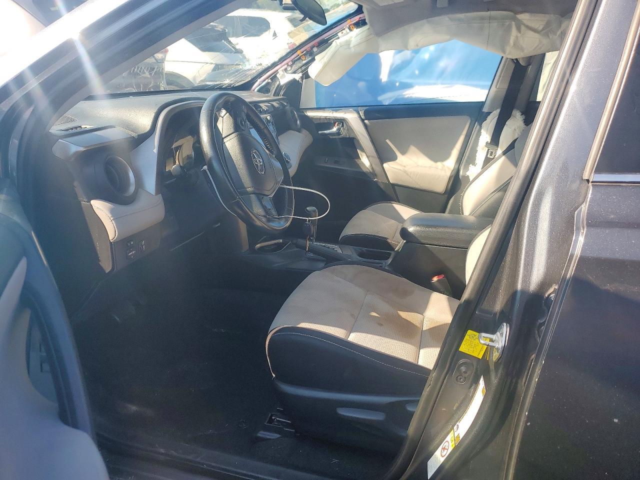 2016 Toyota Rav4 Xle - Image 7
