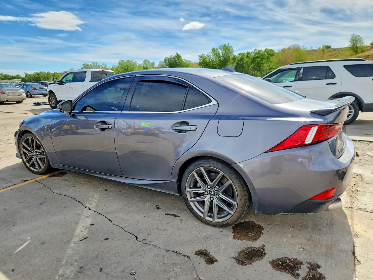 2016 Lexus Is 200T - Image 2