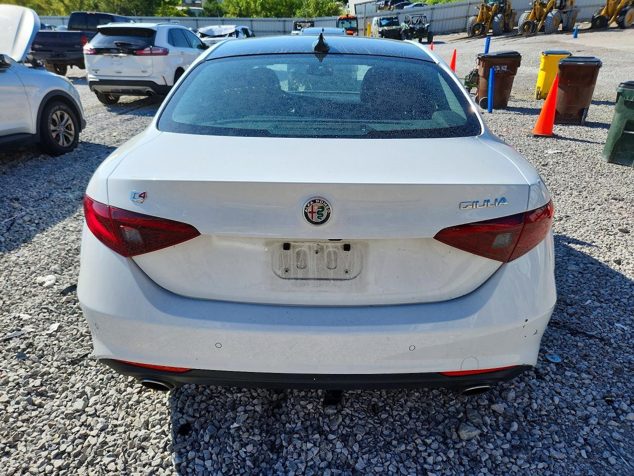 2021 Alfa Romeo Giulia Ti - Фото 6