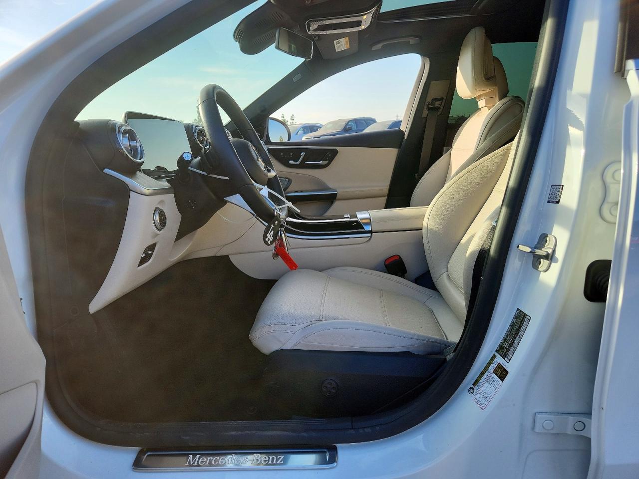 2025 Mercedes-Benz C 300 - Фото 7