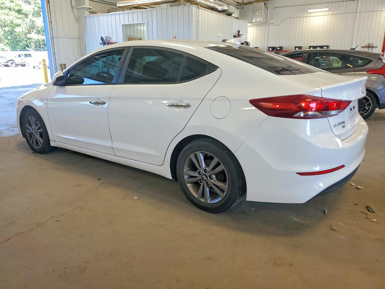 2017 Hyundai Elantra Se - Фото 2