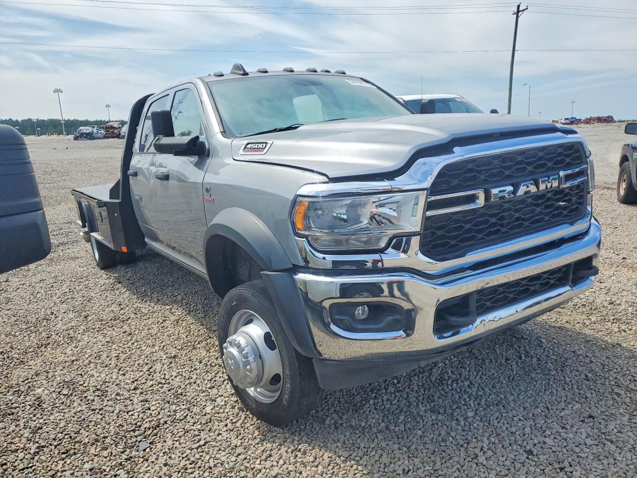 2021 Ram 5500 - Фото 4