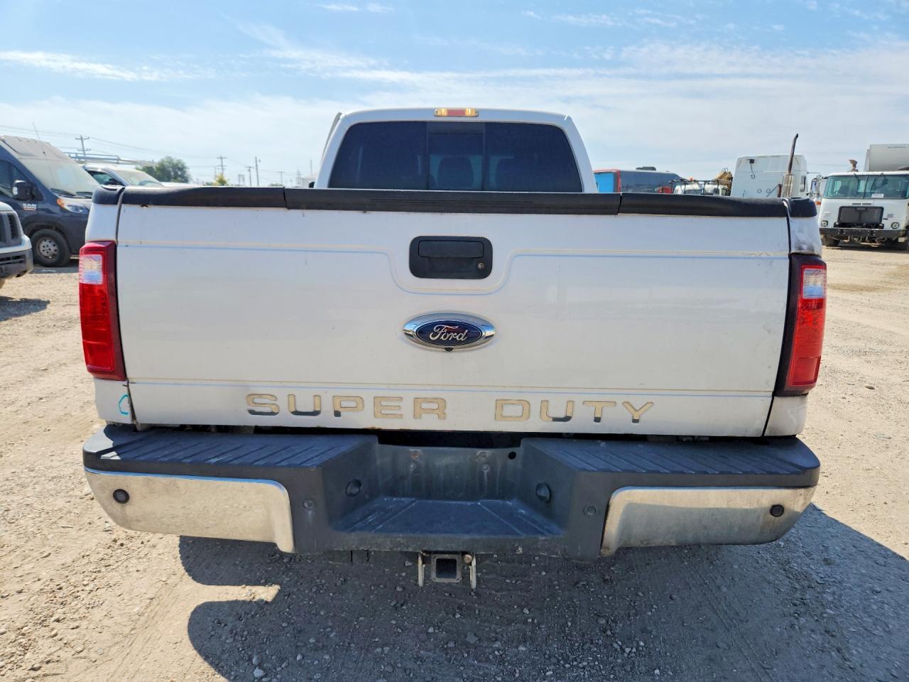2016 Ford F-450 - Image 6