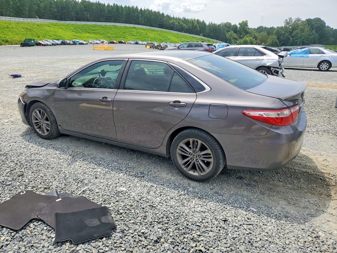 2015 Toyota Camry - Image 2