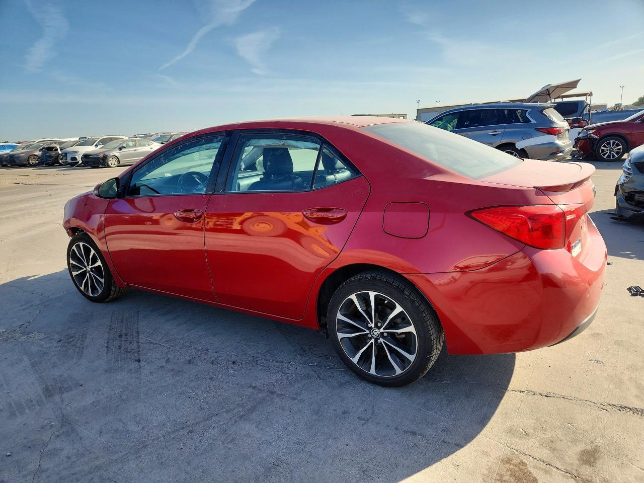 2019 Toyota Corolla Se - Фото 2