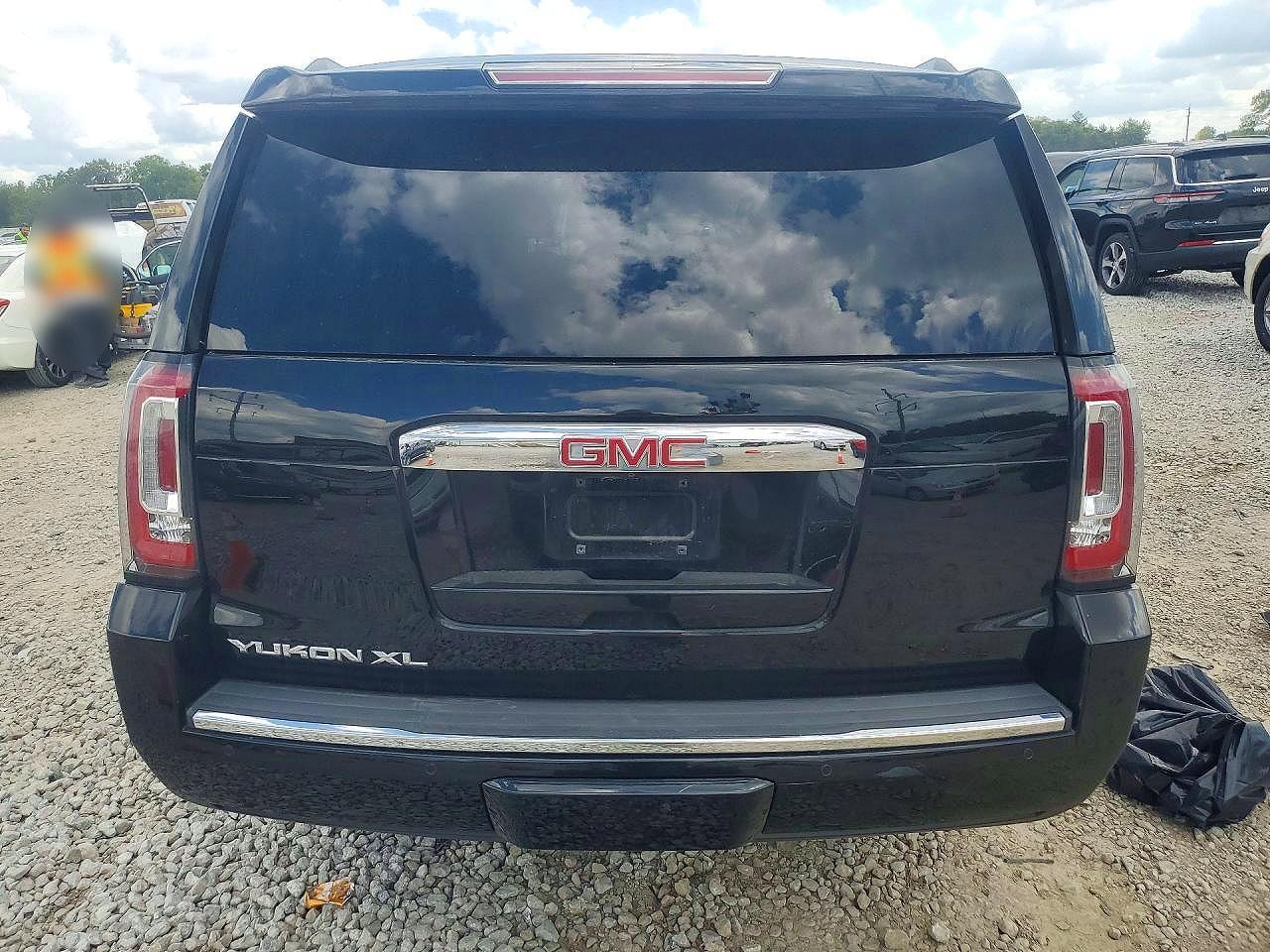 2024 GMC Yukon Xl At4 - Фото 6