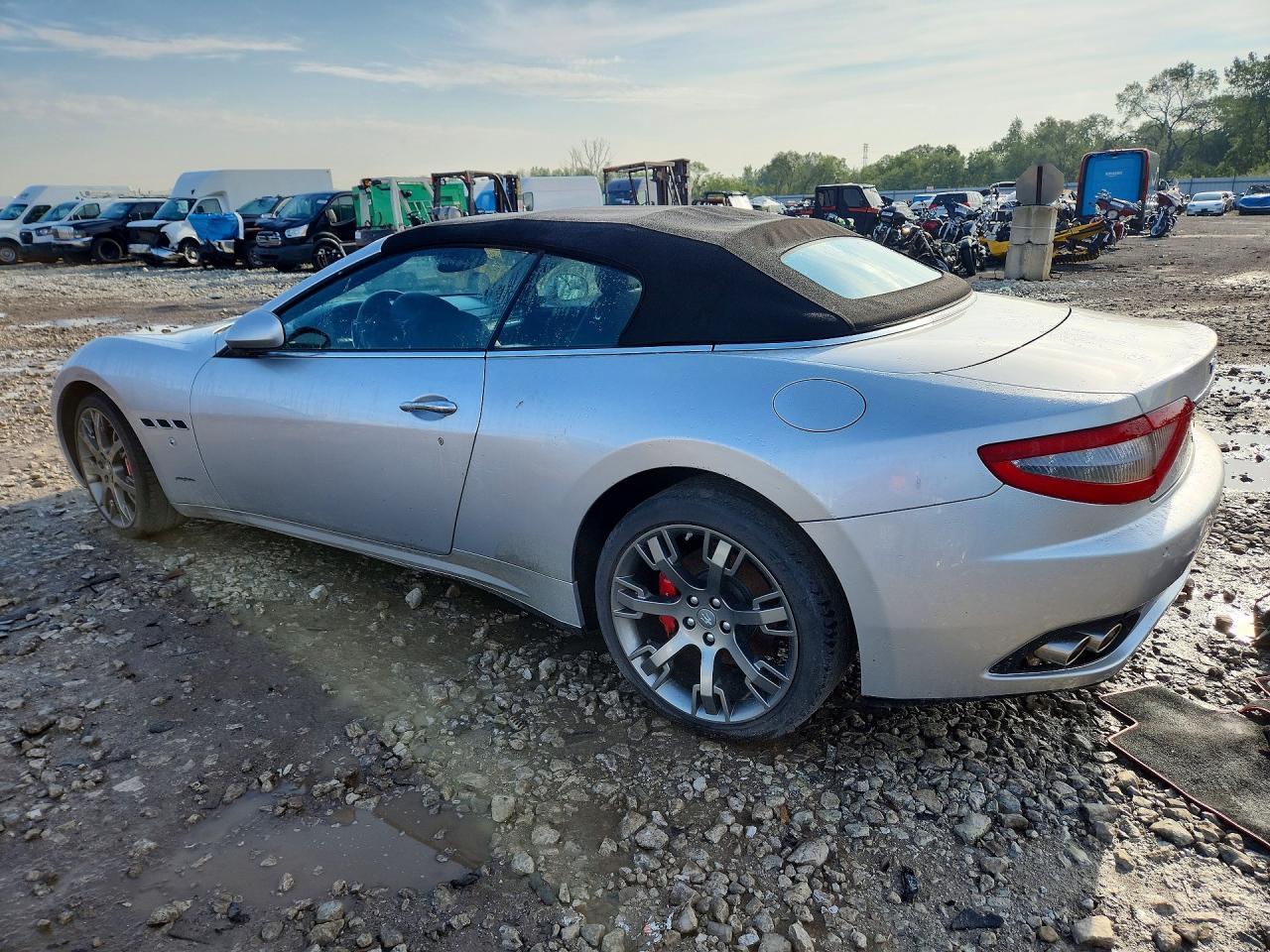 2011 Maserati Granturismo S - Фото 2